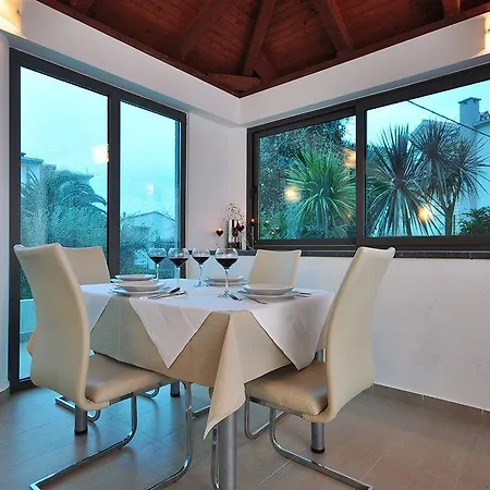 Pinocchio Apartment Podstrana