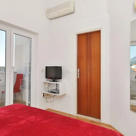 Apartment Pinocchio *